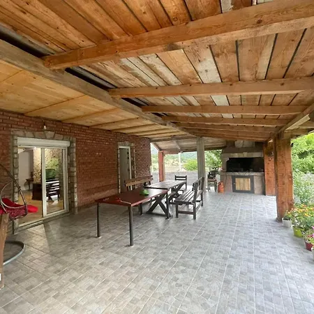 Vikendica Malovic Holiday home *